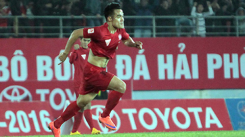 5 bàn thắng đẹp nhất vòng 2 V.League: Ấn tượng với Quốc Trung