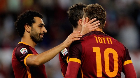 Salah lập cú đúp giúp Roma vùi dập đội bóng cũ Fiorentina