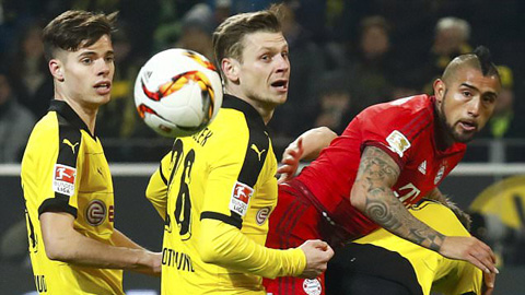Bayern bỏ lỡ cơ hội ngắt đuôi Dortmund trong cuộc đua vô địch