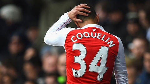 Thẻ đỏ của Coquelin & cái dại của Arsenal
