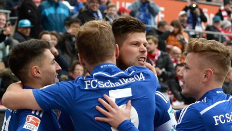 Vòng 25 Bundesliga: Schalke và Wolfsburg trỗi dậy