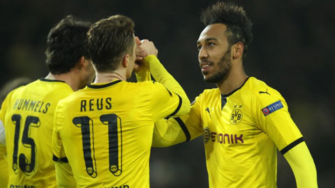 Tottenham làm nền để Dortmund bay cao