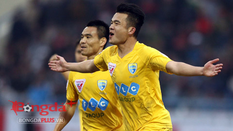 Hoàng Thịnh hạnh phúc với bàn thắng đầu tiên cho FLC Thanh Hóa