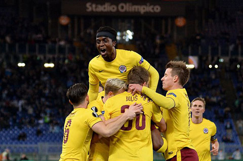 Sparta Praha gây sốc khi đánh bại Lazio 3-0 ngay tại Olimpico