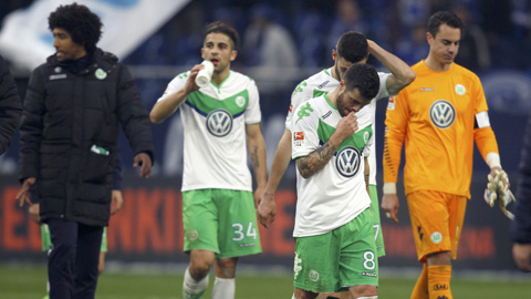 Cuộc đua vào Top 4: Wolfsburg  vẫy cờ trắng