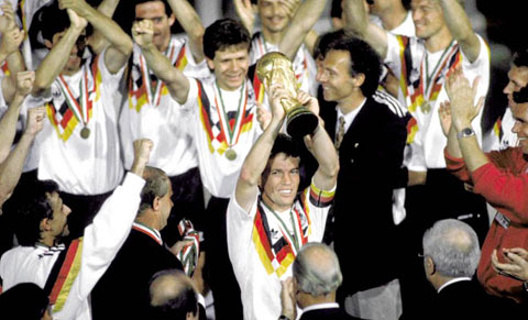 Matthaus vô địch World Cup 1990 cùng ĐT Đức