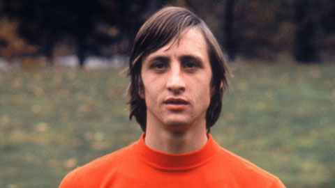Johan Cruyff  qua đời ở tuổi 68 vì ung thư phổi