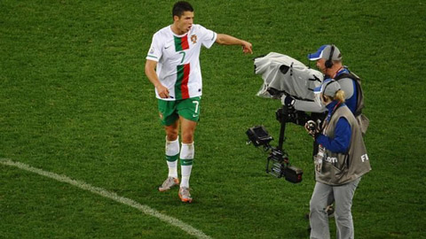 Một mình Ronaldo không thể giúp Bồ Đào Nha chống lại Tây Ban Nha