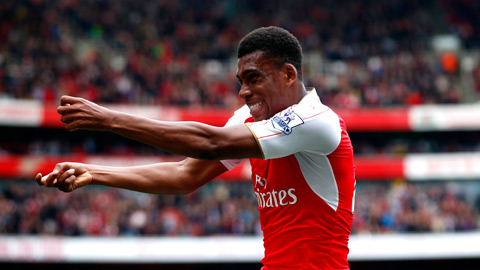 Alex Iwobi, ngọn nến thắp lên mùa giải tăm tối của Arsenal