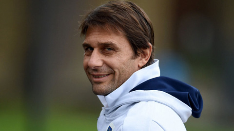 HLV Conte ký hợp đồng 3 năm với Chelsea