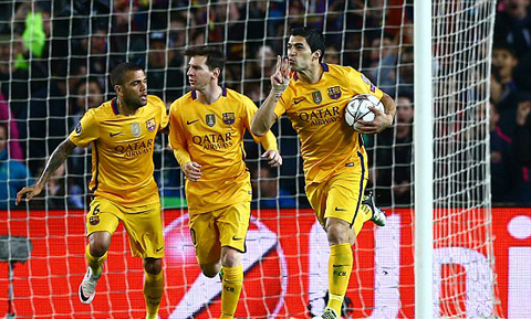 Suarez ghi cả 2 bàn giúp Barca lội ngược dòng thành công