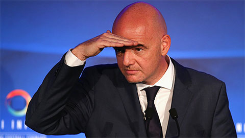 Chủ tịch FIFA đề xuất ý tưởng hài hước ngăn chặn Payet đá phạt