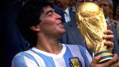Mãn nhãn với clip hoài niệm thời trai trẻ của Maradona
