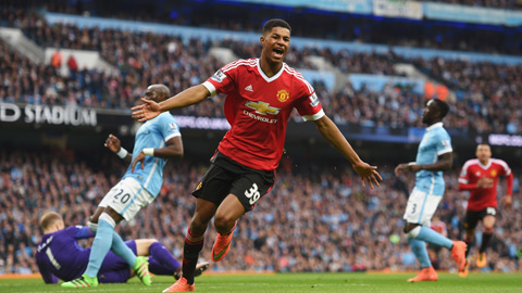 Rashford ghi bàn cho M.U trong trận derby Manchester