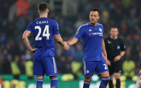 Terry và Cahill sắp bình phục chấn thương