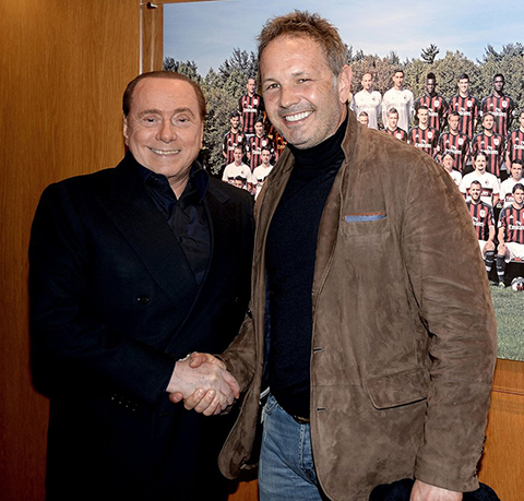 Rất ít khoảnh khắc hạnh phúc thế này giữa Berlusconi và Mihajlovic 