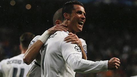 Ronaldo lập kỷ lục khiến Messi khó lòng đuổi kịp
