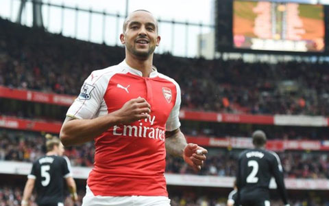 Walcott là tài năng mãi không lớn của Arsenal