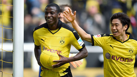 Dortmund trút giận vào Hamburg sau khi bị loại khỏi Europa League