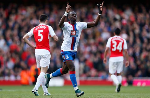 Bàn thắng của Bolasie giúp Crystal Palace cầm hòa Arsenal