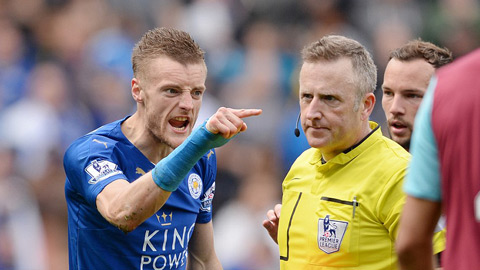 Vardy bất ngờ gây họa cho Leicester