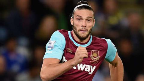 6. Andy Carroll (West Ham, 5 bàn)