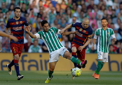 Barca đã có một trận đấu vô cùng chật vật trước Betis