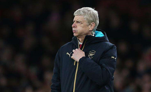 Wenger phải chịu trách nhiệm về thành tích của Arsenal