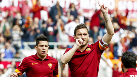 Totti hồi sinh cuối mùa giải ở Roma: Lời gợi ý tốt cho… Azzurri