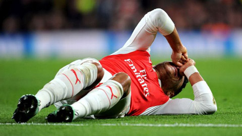 Tái phát chấn thương, sao Arsenal lỡ EURO 2016