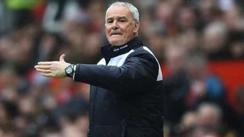 HLV Ranieri dọa "bóp cổ" nếu các cầu thủ Leicester rã đám