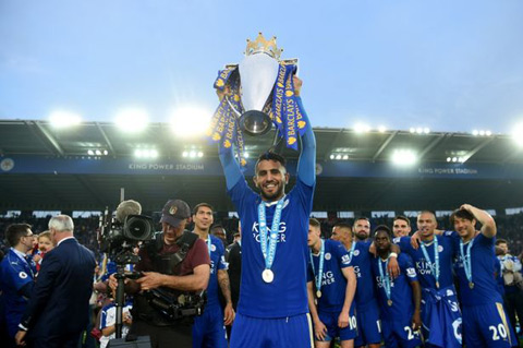 Mahrez không có ý định rời Leicester