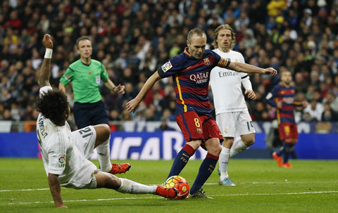 Trận Siêu kinh điển lượt đi, Barca vùi dập Real 4-0 ngay trên thánh địa Santiago Bernabeu