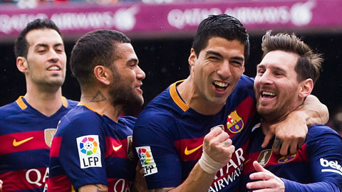 Suarez lập hat-trick, Barca vô địch La Liga