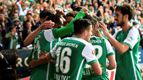 Vòng cuối Bundesliga: Bremen trụ hạng phút chót