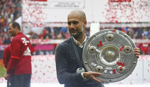 2 mùa giải gắn bó với Bayern, Guardiola thất bại tại Champions League nhưng giúp Hùm xám có 2 chức vô địch Bundesliga