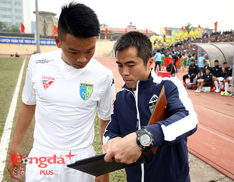 Tiền vệ trẻ Thành Chung liên tục được Hà Nội T&T tạo cơ hội thi đấu ở mùa bóng này - Ảnh: Minh Tuấn 