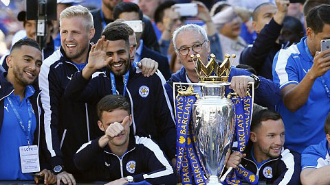 Leicester tưng bừng diễu hành mừng chức vô địch Ngoại hạng Anh