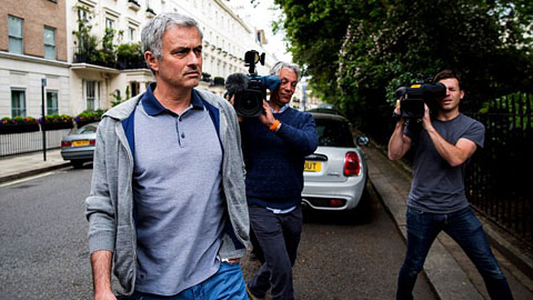 Lộ tin M.U lót tay 4 triệu bảng để Mourinho không dẫn dắt đội khác
