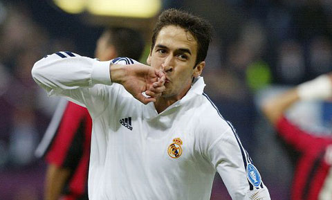 Raul trở thành huyền thoại tại Real