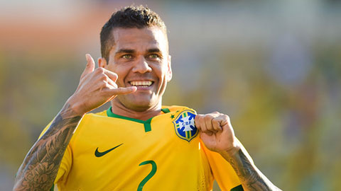 Brazil không muốn mạo hiểm với chấn thương của Dani Alves