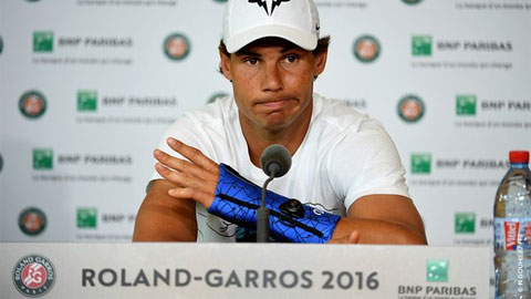 Nadal rút lui khỏi Roland Garros vì chấn thương cổ tay