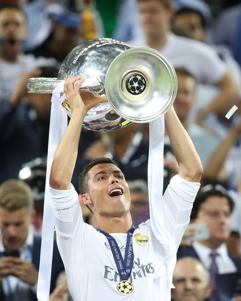 Ronaldo với danh hiệu Champions League thứ 3 trong sự nghiệp