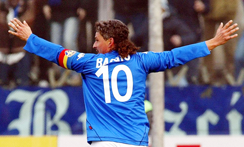 HLV Conte đang mòn mỏi tìm một số 10 đẳng cấp  như Baggio ngày nào