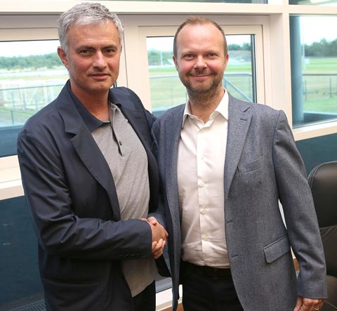 Mourinho và Phó chủ tịch Ed Woodward