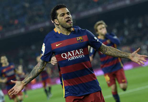 Alves sẽ rời Barca trong Hè này