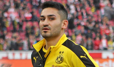 Guendogan đã chơi cho Dortmund, CLB địch thủ của đội bóng anh yêu quý