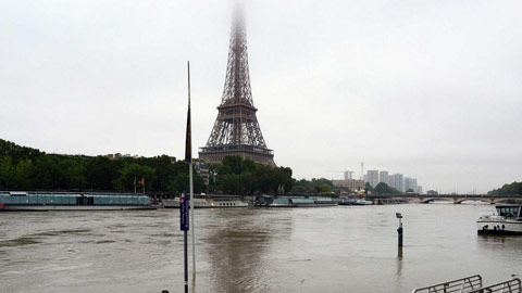 Trước thềm EURO 2016, Paris chịu trận lụt lớn nhất hơn 100 năm qua