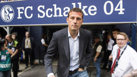 Schalke bổ nhiệm HLV trưởng mới