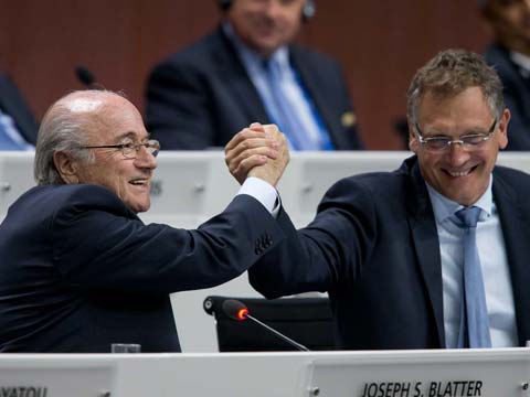 Ông Blatter và Valcke tham ô số tiền lớn trong 5 năm qua